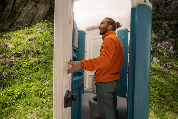 Best Portable toilet rental cost  in Erwin, NC